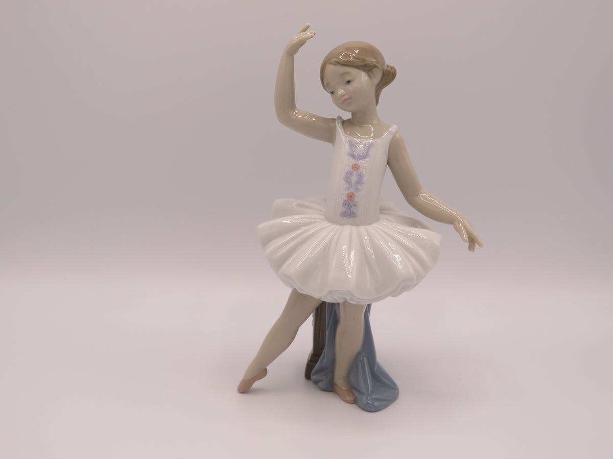 Vtg Lladro Figurine 