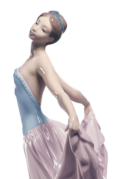 Dancer Woman Figurine Lladro 5050