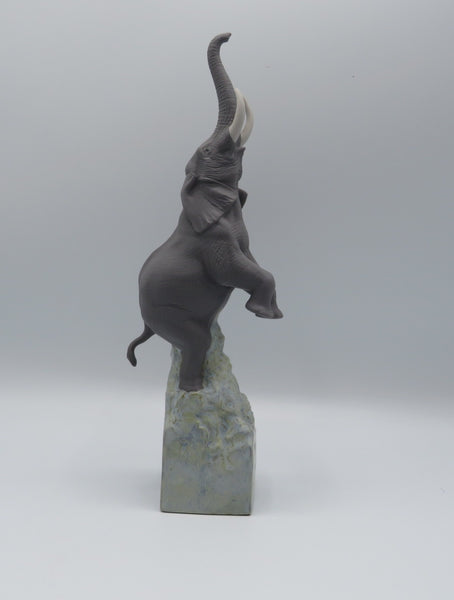 Retired Lladro Balance Elephant 8200