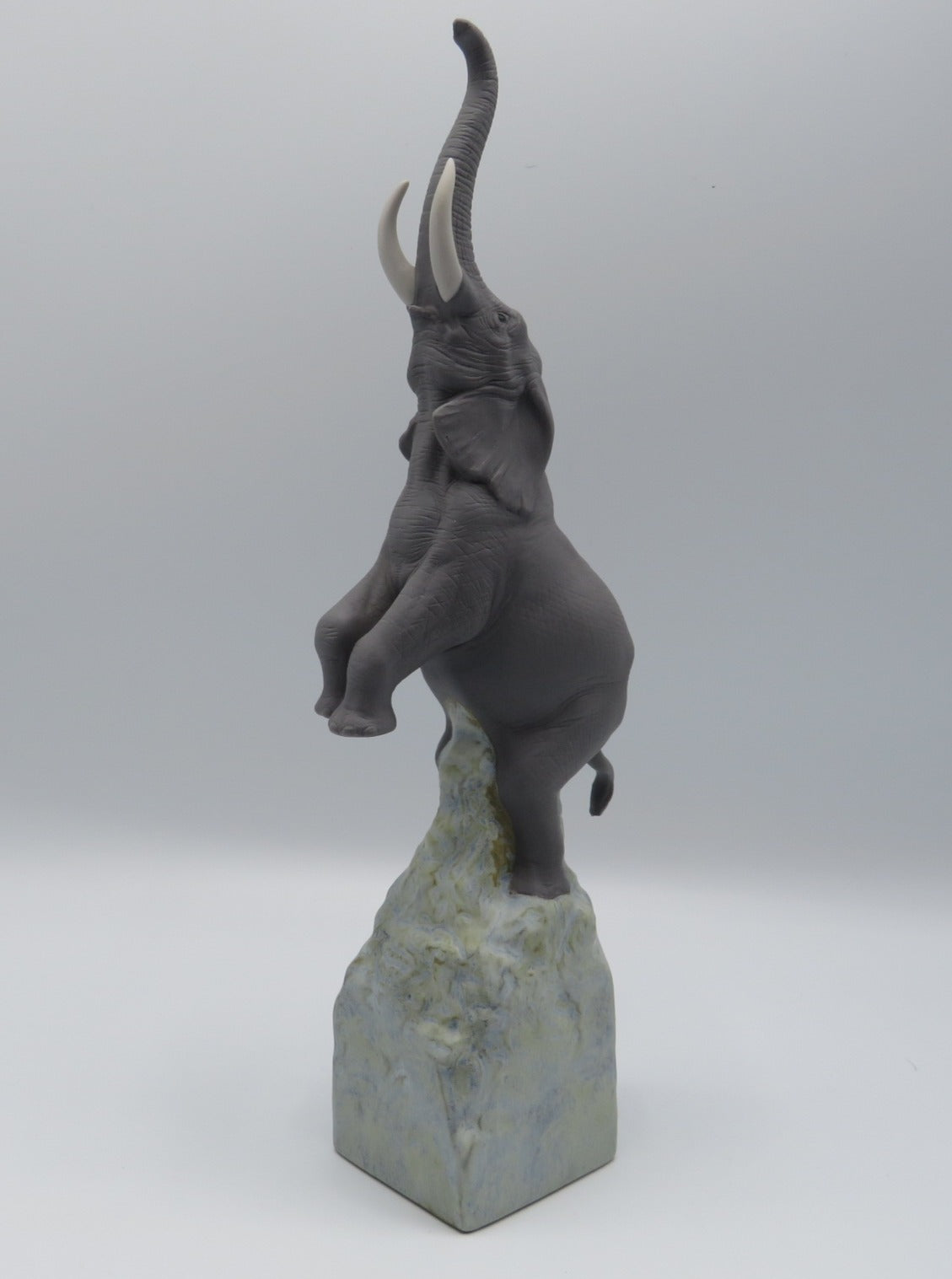 Retired Lladro Balance Elephant 8200