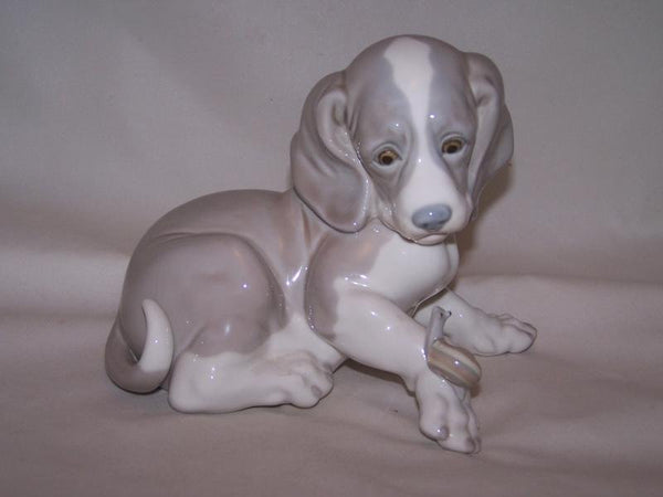 Dog and Snail - Lladró 1139
