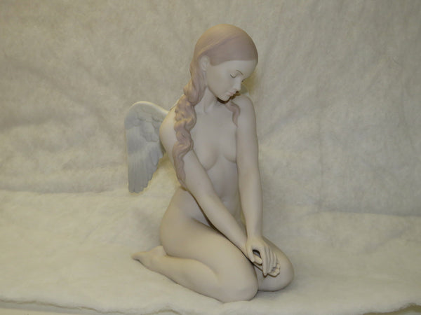 Retired LLADRO Porcelain : BEAUTIFUL ANGEL 8235 figure