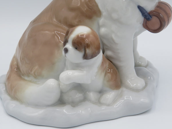 Retired Lladro 8170 Baby Sitting dog figurine