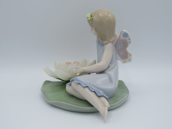 Retired Lladro Lily Pad Love fairy 6645