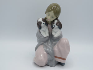 Retired Lladro Snuggle up 6226 dog figurine