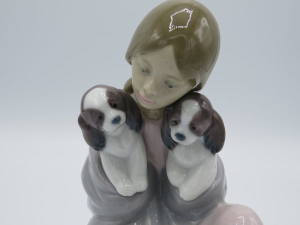 Retired Lladro Snuggle up 6226 dog figurine