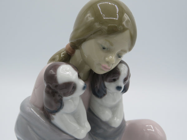 Retired Lladro Snuggle up 6226 dog figurine