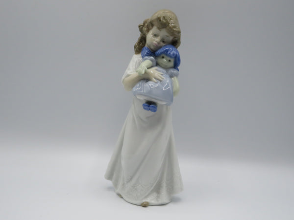NAO We are sleepy girl with doll 1107