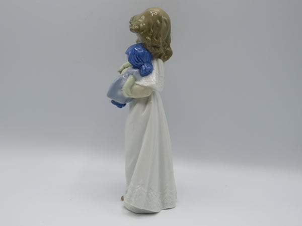 NAO We are sleepy girl with doll 1107