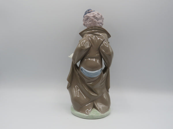 Retired Lladro Suprise Lladro 2290 figurine
