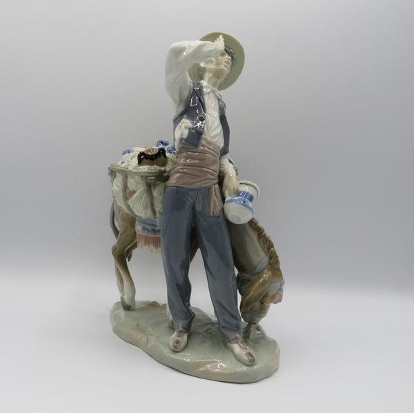 Retired Lladro Typical Peddler 4859