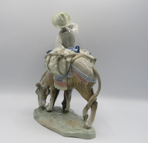 Retired Lladro Typical Peddler 4859
