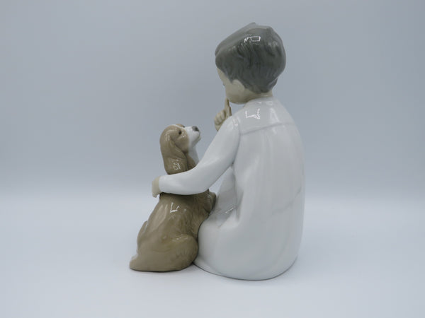 Boy With Dog - Lladró 4522
