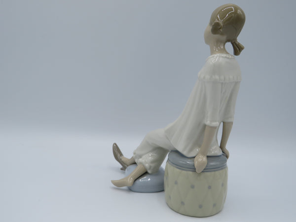 Retired Lladro Girl with Mother's Shoe 1084 figure